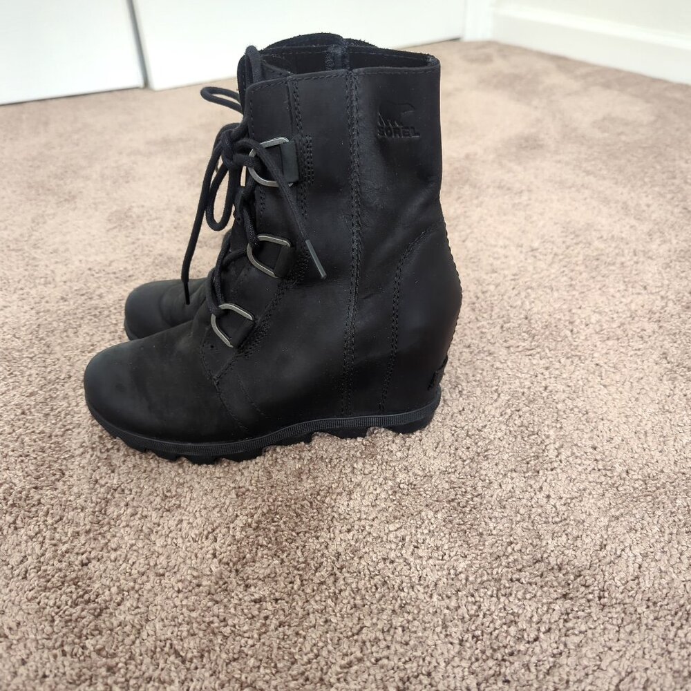 Sorel Joan Of Artic Wedge II Black Lace-Up Boots Size 7